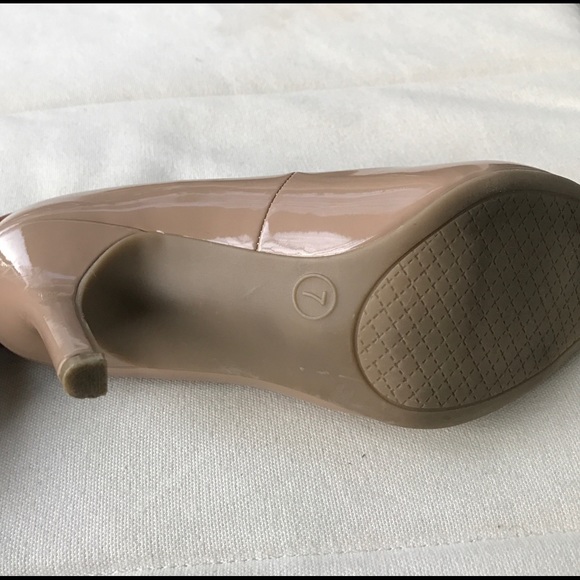 Beige Pumps - Picture 3 of 3