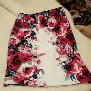 White House Black Market skirt size 0