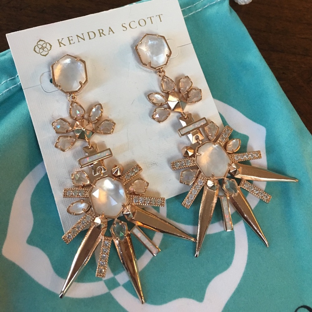 New champagne Isadora earrings