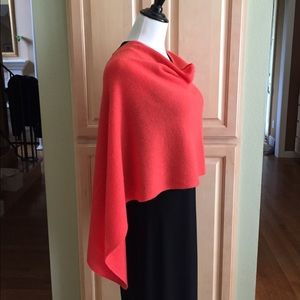 Gorgeous Cashmere Wrap. NWT-Never Worn!!🎉💐🎉