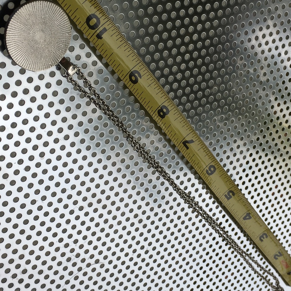 Beautiful butterflies 🦋 on pendant - Picture 2 of 4