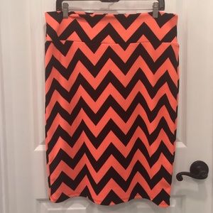 Lularoe Cassie skirt chevron print xl