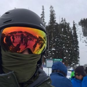 Meet your Posher, Connor