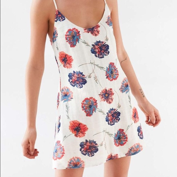 Urban Outfitters Dresses & Skirts - Kimchi Blue Cambridge Floral Dobby Slip Dress