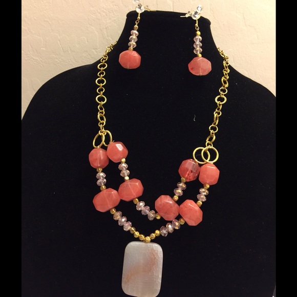 New Necklace and earring set - Picture 2 of 2