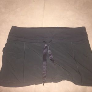 LULULEMON SKIRT