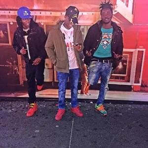 Meet your Posher, Ze