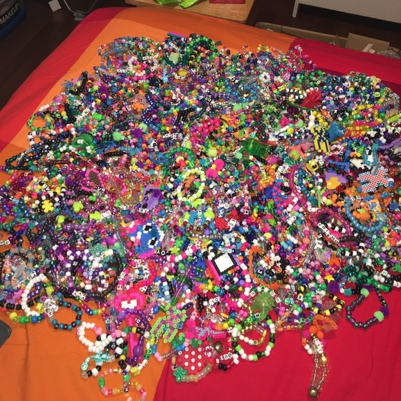 ✨Bundles of kandi singles!✨ - Picture 3 of 3