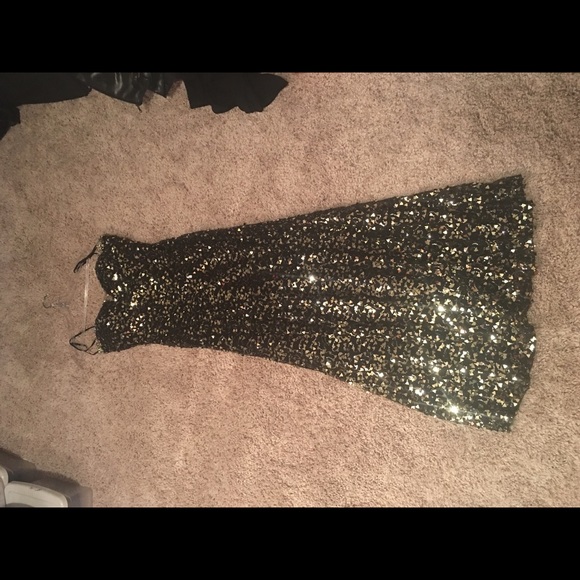 Prom Dress - Picture 4 of 4