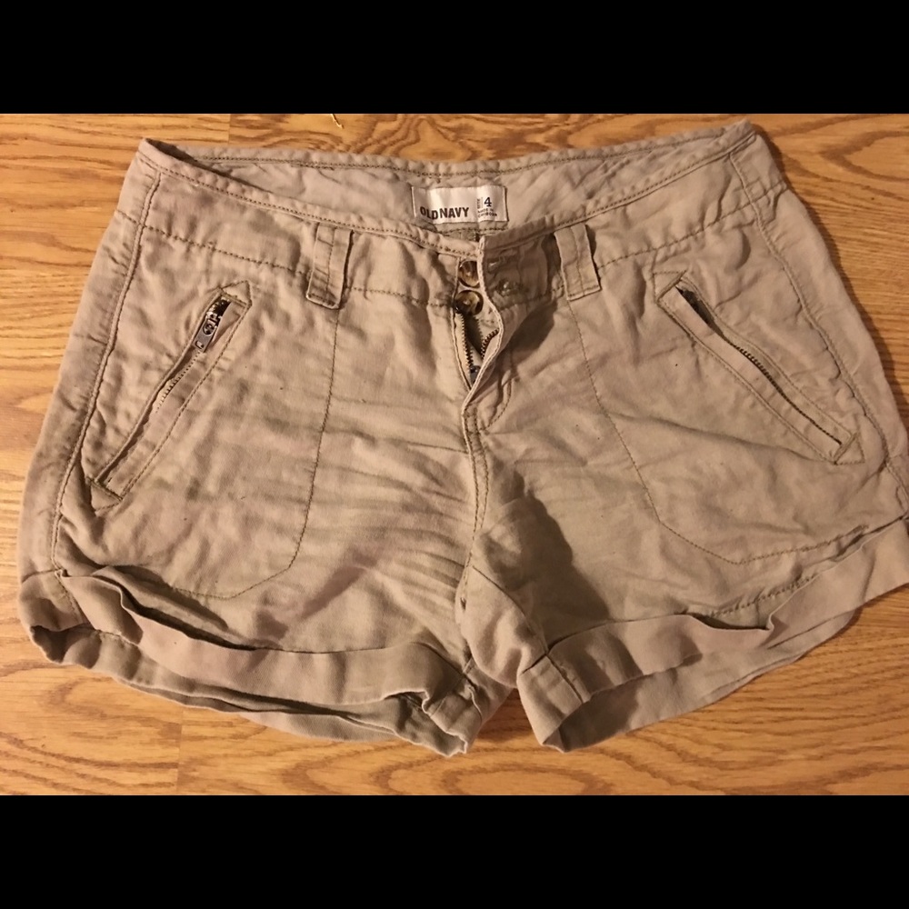 Old navy size 4 khaki shorts