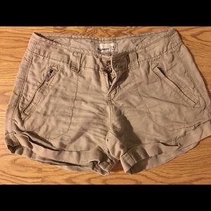 Old navy size 4 khaki shorts