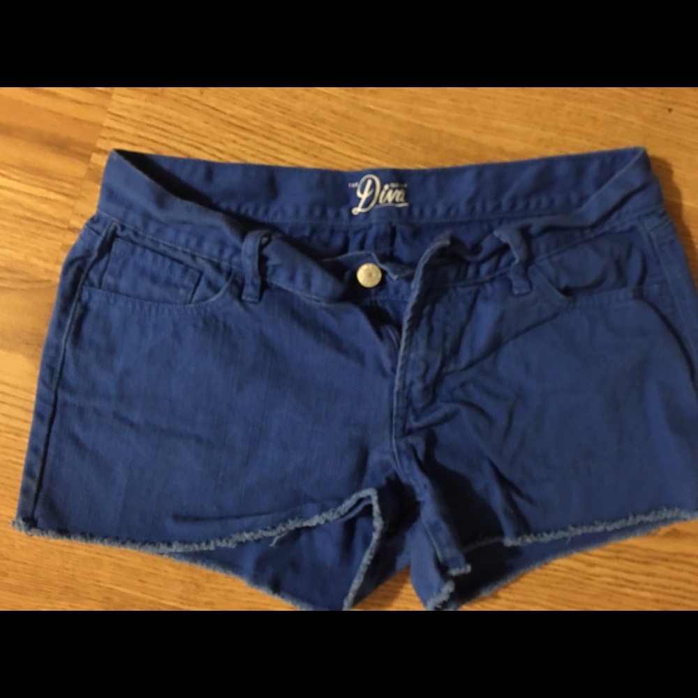 Old navy size 4 diva cobalt shorts