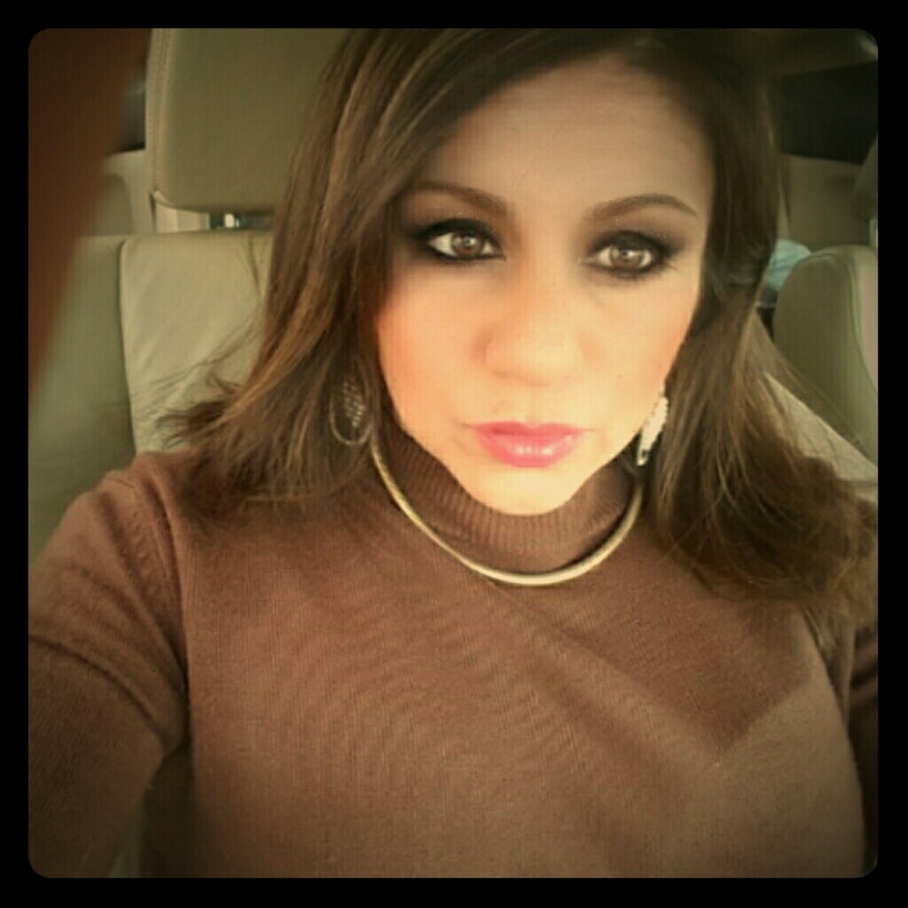 Meet your Posher, Lc serena