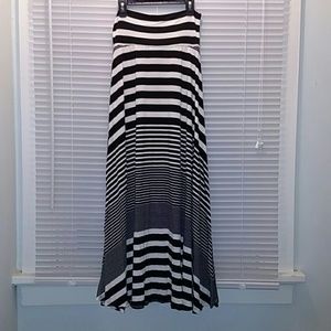 Black/white striped floor length casual skirt