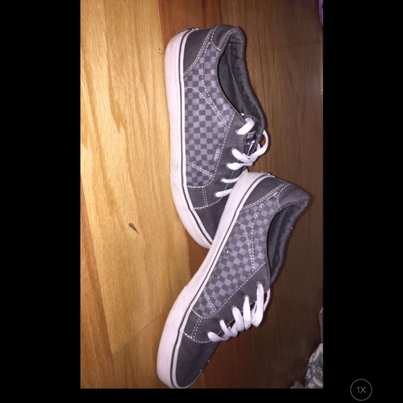Vans - Picture 1 of 1
