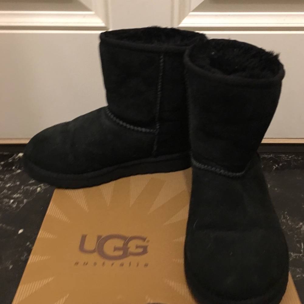 Ugg Classic Short Boots