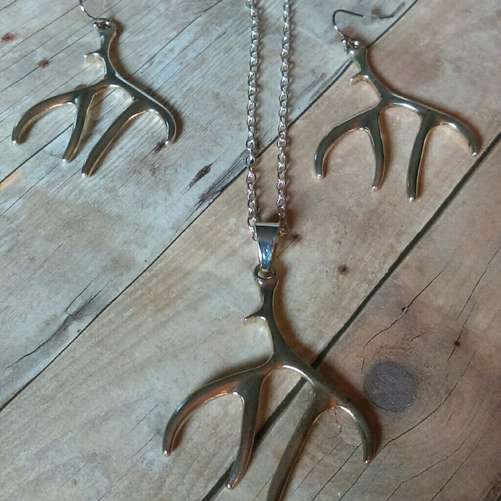 Antler necklace and earrings set