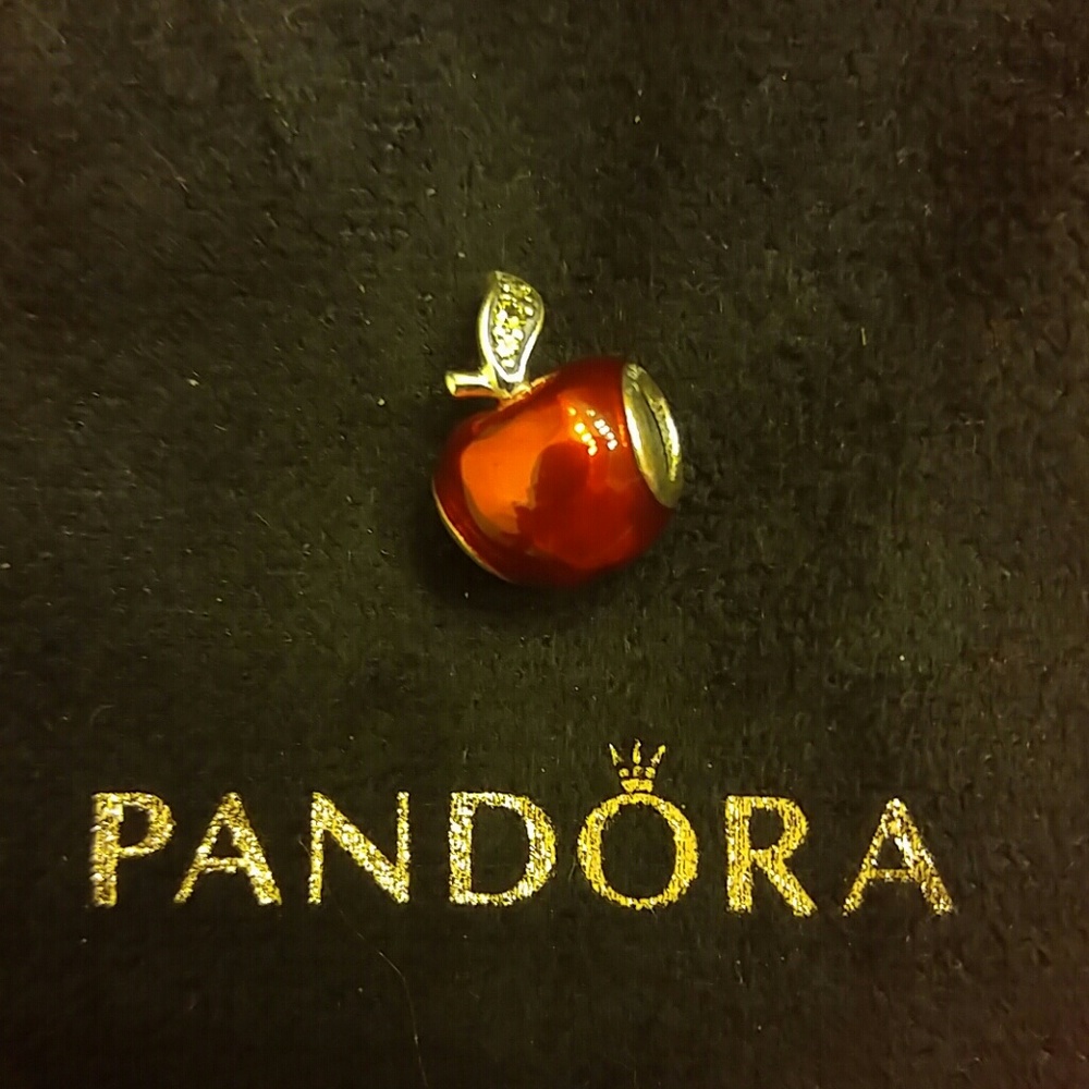 Snow Whites Apple Pandora charm