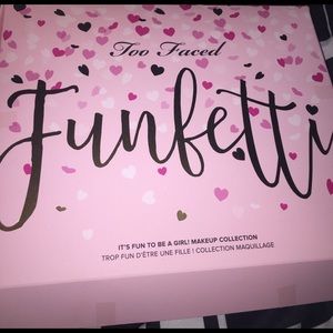 Too Faced set!