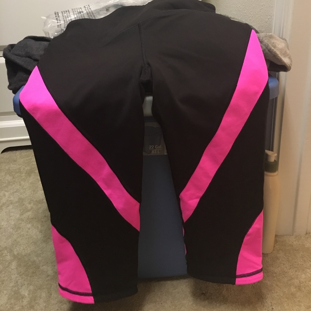 Vs workout crops - Picture 2 of 4