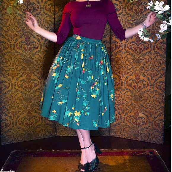 ModCloth Dresses & Skirts - 🍃PUG Jenny Leaves Skirt🍂