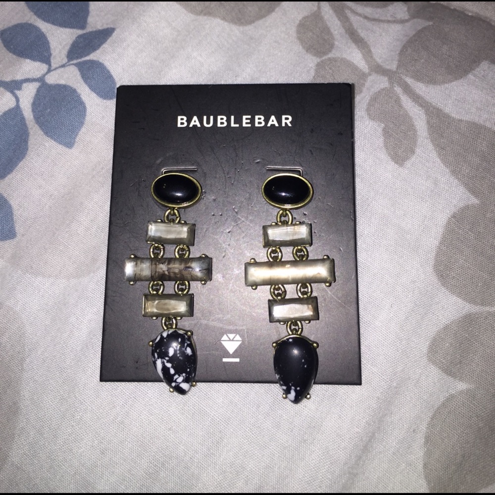Bauble Bar Tahitian Drop earrings - Picture 2 of 4