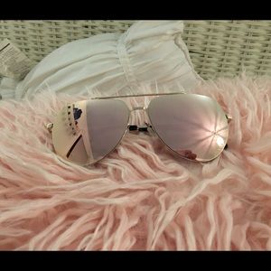 Rose gold mirrored aviator sunglasses