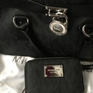 Black Hamilton Signature Set Satchel and wallet
