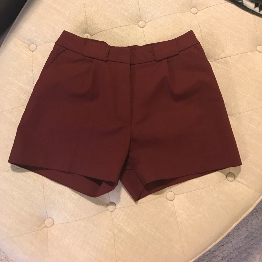 H&M maroon shorts