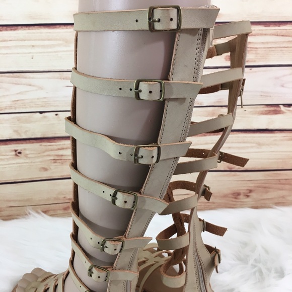 ⚡️FINAL⚡️Tan gladiator sandals size 9 (new) - Picture 4 of 8