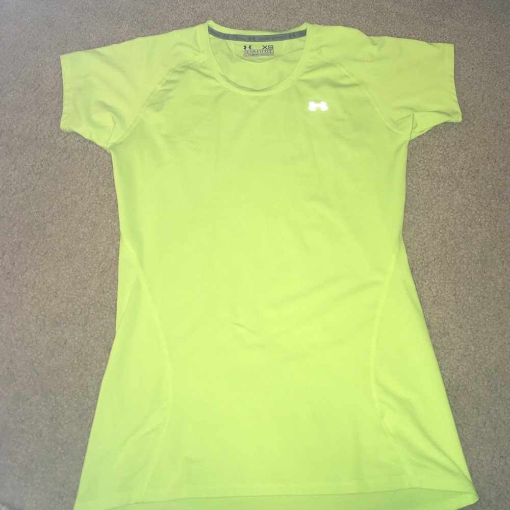 Under Armour Semi-Fitted Heat Gear shirt