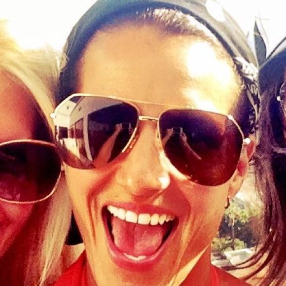 Meet your Posher, Sammy - Picture 2 of 2