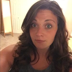 Meet your Posher, Alissa