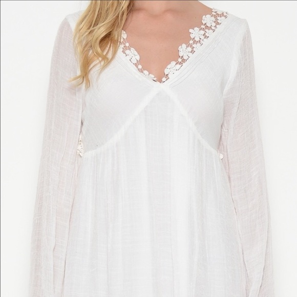 🆕 Romantic Bell Shaped Sleeve White  V Neck Dress - Picture 4 of 4