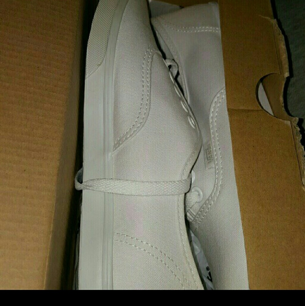Vans White Lo Pro