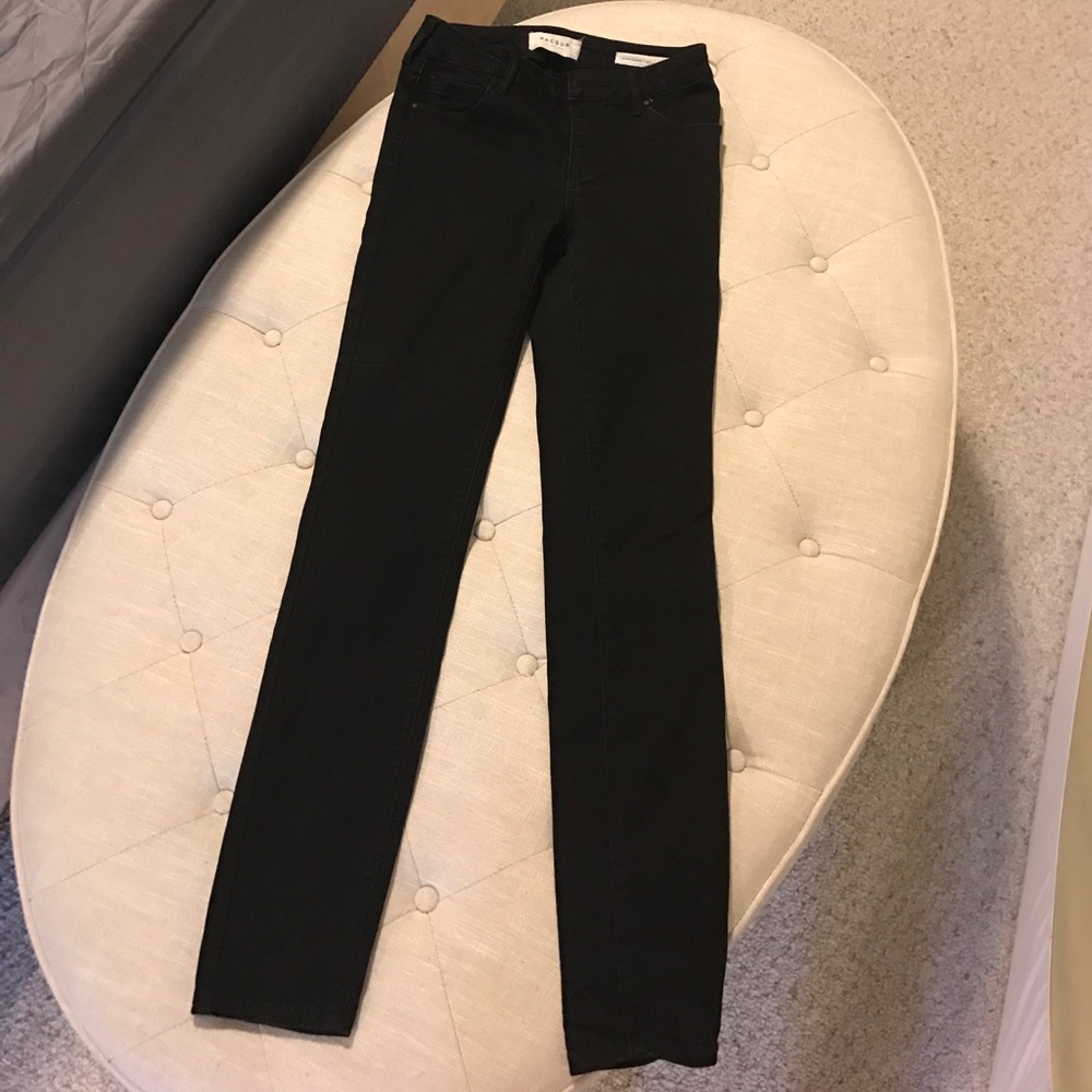 Black mid rise skinny pants
