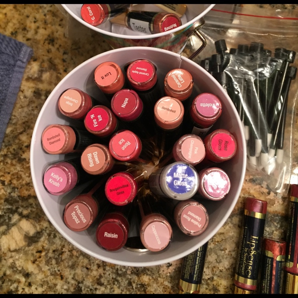 LipSense Lipstick