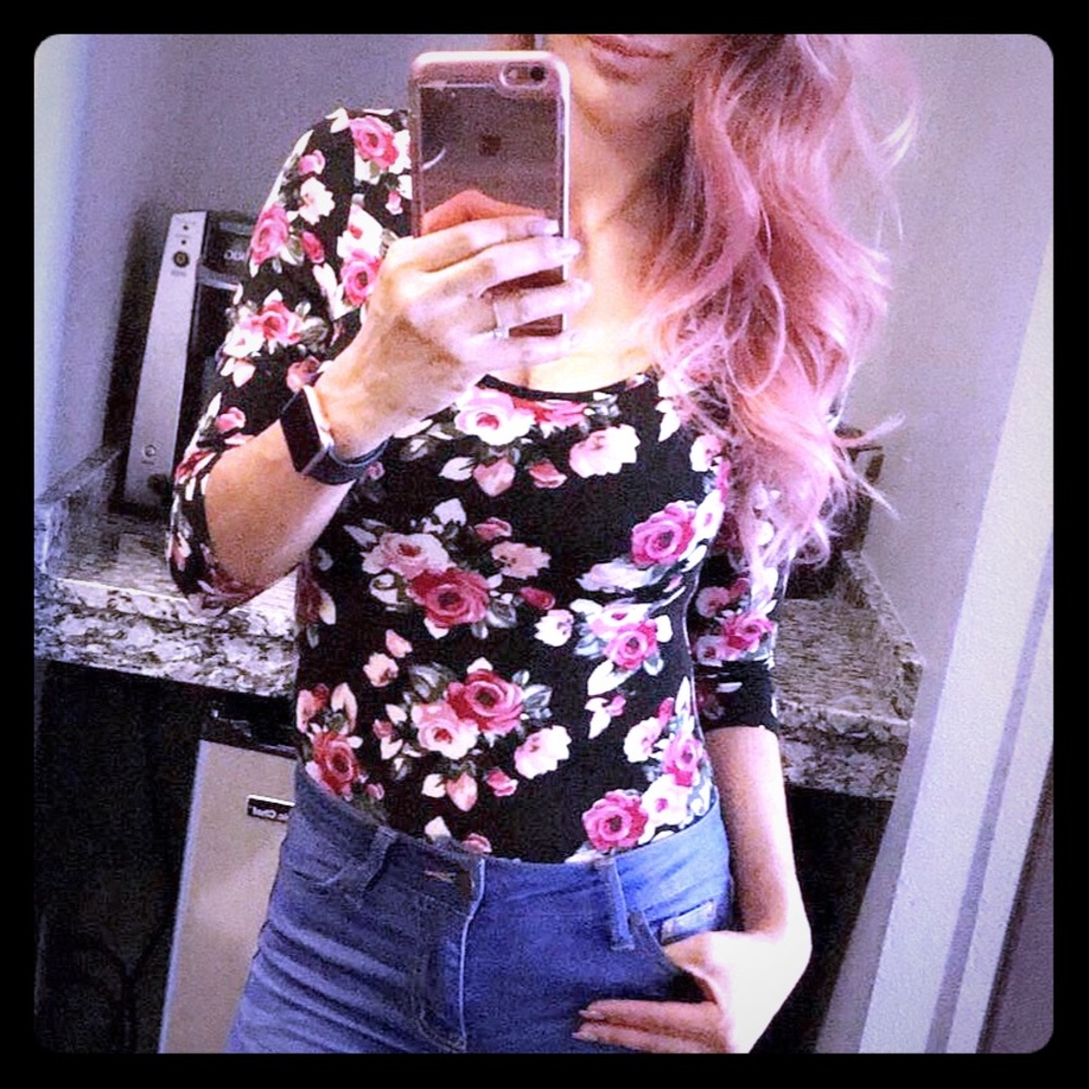One size flower bodysuit