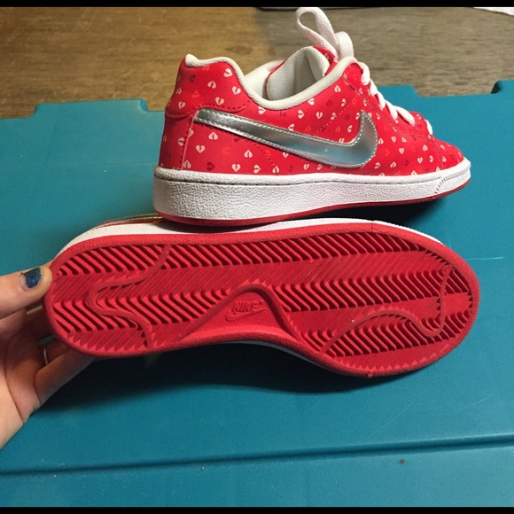 Heart Print Nike Court Majestics - Picture 3 of 4