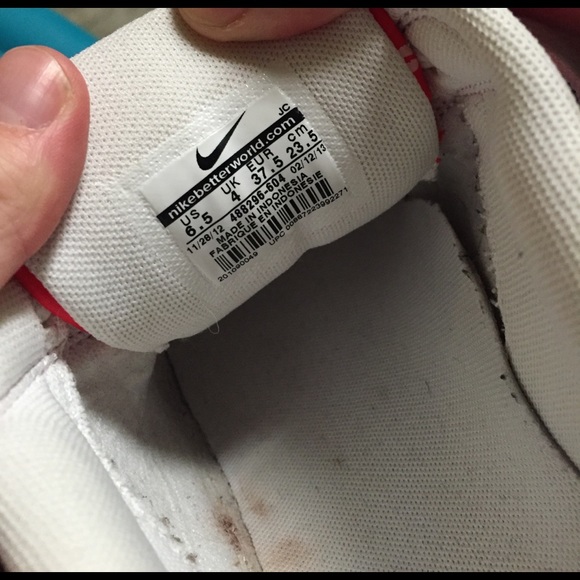 Heart Print Nike Court Majestics - Picture 4 of 4