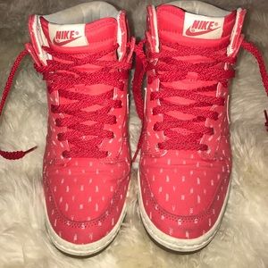 Nike sky hi dunk wedge