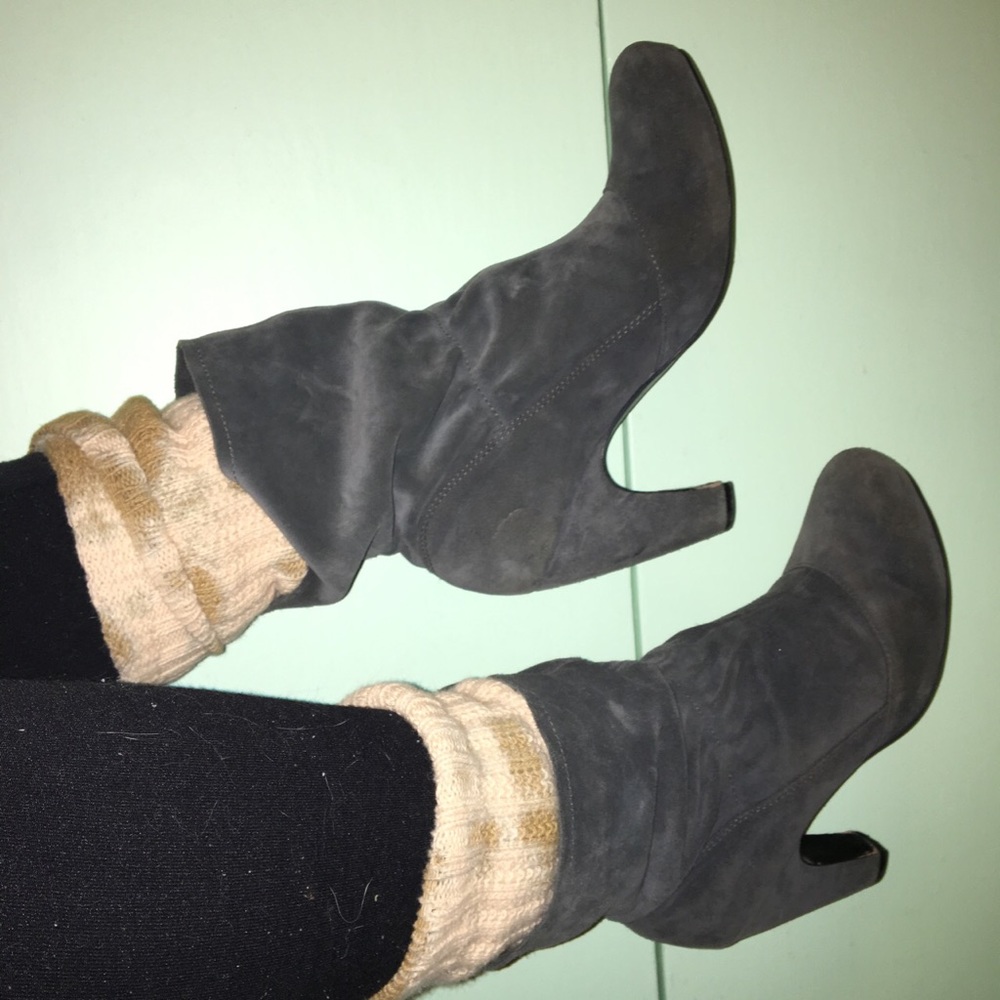 Heeled leather booties