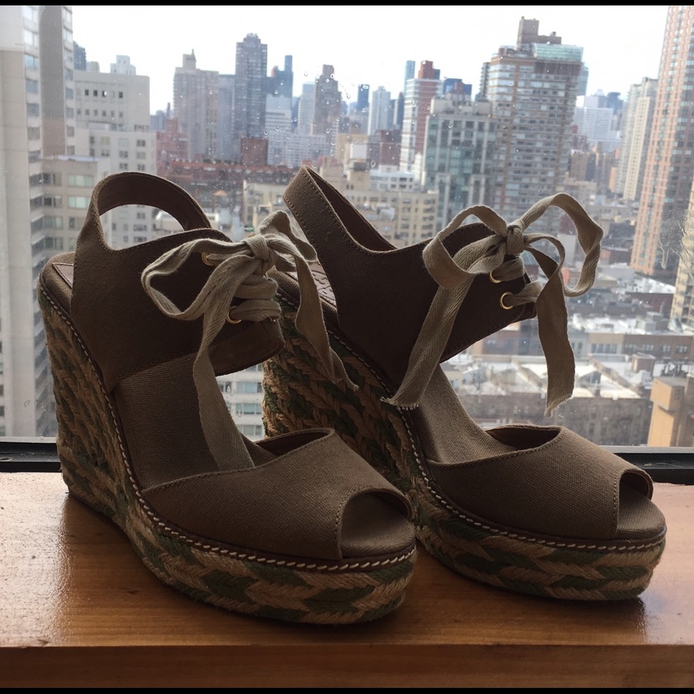 Tory Burch Wedges size 9 NIB