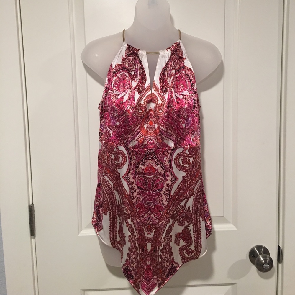 Silk Cache top with gold chain