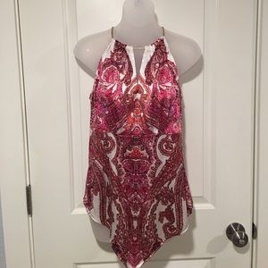 Silk Cache top with gold chain