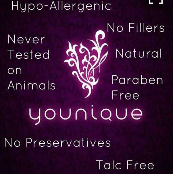 Prada makeup bag - Picture 2 of 8