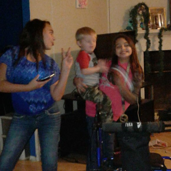 Meet your Posher, Candrid n - Picture 1 of 1