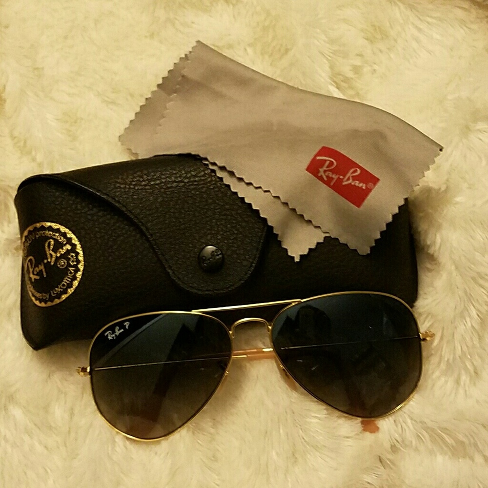 Ray-Ban aviators blueish lenses