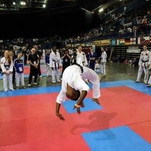 Meet your Posher, Zachary