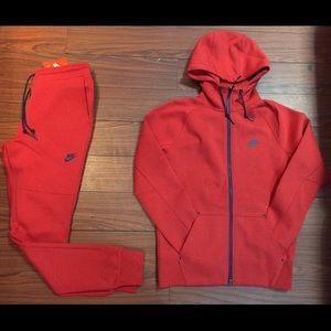 Nike sweatsuit